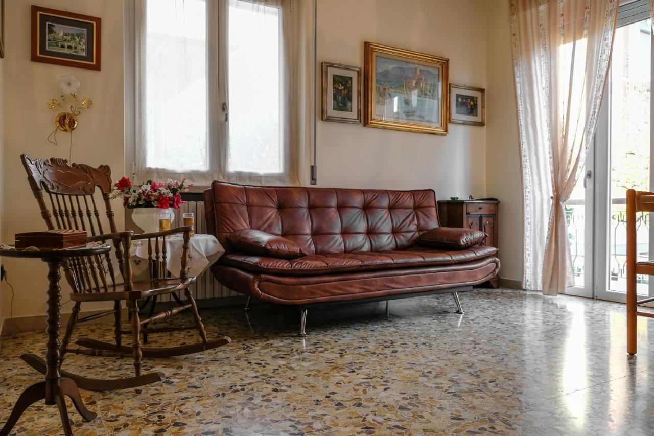 פסקיארה דל גארדה La Forgia Apartment מראה חיצוני תמונה